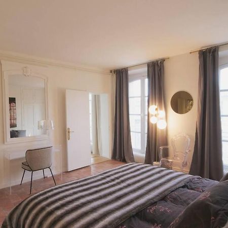 Appartement Charme Et Modernite Au Coeur Du Quartier St Louis à Versailles Extérieur photo