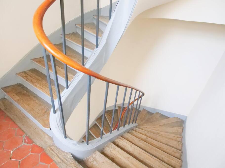 Appartement Charme Et Modernite Au Coeur Du Quartier St Louis à Versailles Extérieur photo