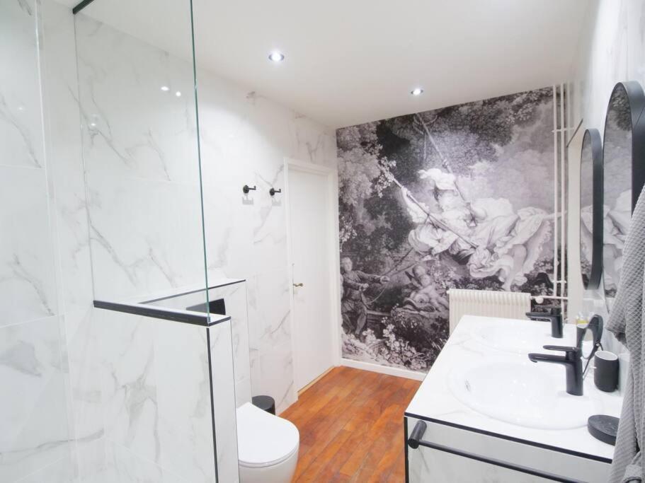 Appartement Charme Et Modernite Au Coeur Du Quartier St Louis à Versailles Extérieur photo
